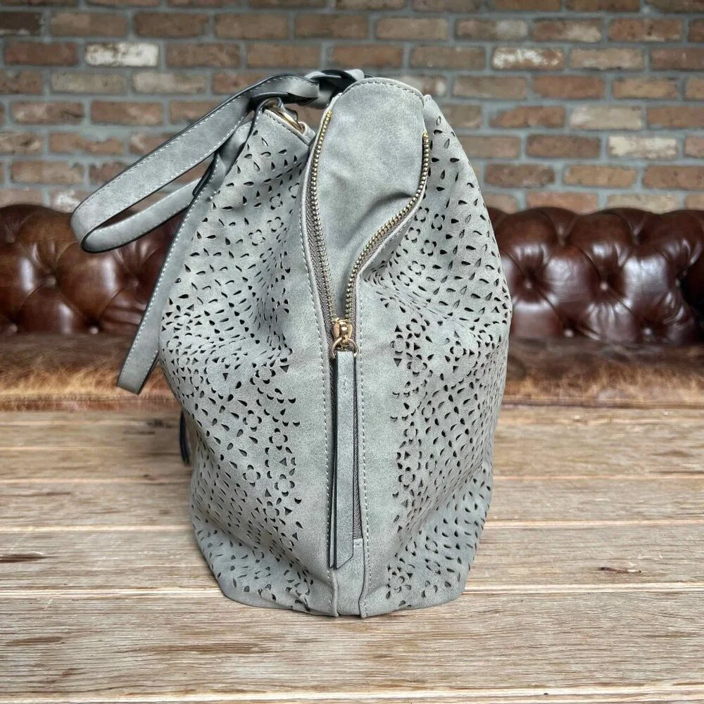 Violet Ray Faux Suede Laser Cut Gray Tote Bag Lined Boho Chic EUC mulberryfoundr - Picture 7 of 16
